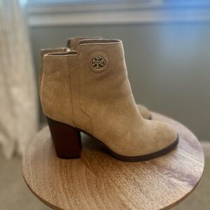Used Tory Burch Beige Suede Ankle Booties